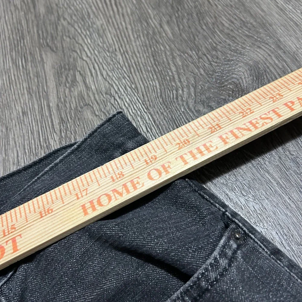 Levis tag reads